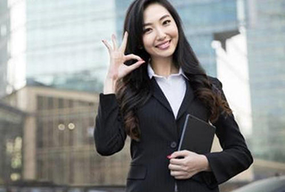 职场人应该以什么样的姿态和他人沟通？